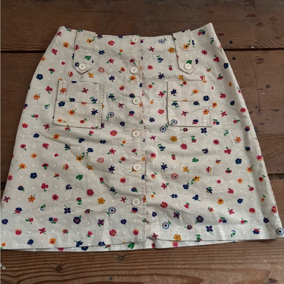 Junior Mates by Classic of Boston Dresses & Skirts - Classic Cream Floral Button-Front A-Line Skirt